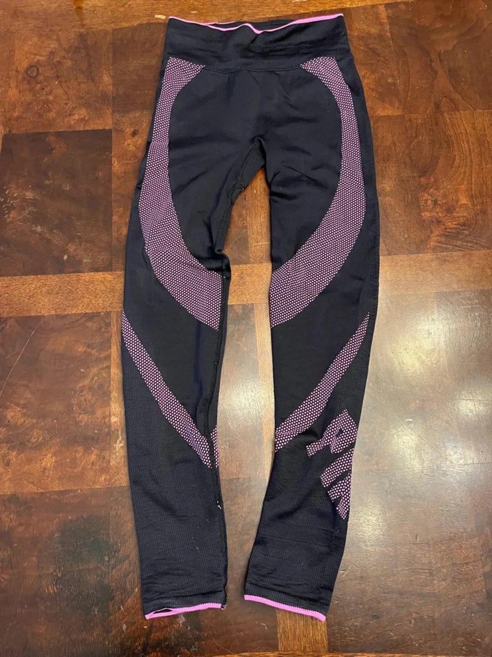 PINK Active Black & Pink Leggings XS Preowned Good Condition - Picture 2 of 9